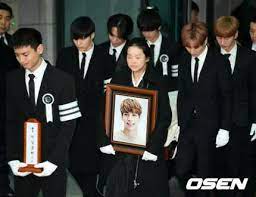 pin by baejingan on rip jonghyun shinee jonghyun shinee taemin shinee