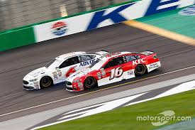 They spanned the gauge between the front and rear wheels on the far. Roush Fenway Racing Changes Pit Crew Coach Promotes Scott Bowen