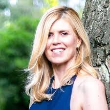 Deborah Lacy's Instagram, Twitter & Facebook