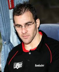 Frankfurt Lions Spnsorbesuch bei Krombacher v.l. Harald Scherer, Lance  Nethery, Dr. Franz-J