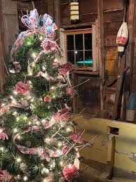 Unique & luxury christmas decorations at bourne home. Cape Cod Christmas Strolls Drives Virtual Concerts And Plays