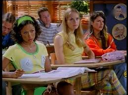 Clueless est une série tv de amy heckerling avec rachel blanchard (cher horowitz), stacey dash retrouvez tous les détails des 3 saisons et des 62 épisodes de la série, ainsi que toutes les news et. Pin By Stuff On Different Clueless Outfits Clueless Fashion 2000s Fashion Outfits