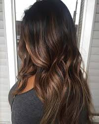 23 Verschiedene Moglichkeiten Zu Rocken Dunkelbraunes Haar Mit Highlights Balayage Dunkelbraune Haare Haare Mit Highlights Brauntone Haare