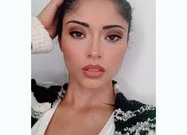 Karrie Welch's Instagram, Twitter & Facebook