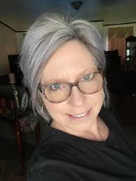 Short hair opinions for a 53-year-old woman