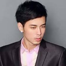 Famous Male Photographers