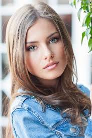 Guzel Kizlar 56 Beautifulgirl Handsome Beautifulpictures Guzel Kizlar Sac Guzelligi Sarisin Guzellik Guzellik Kadinlar