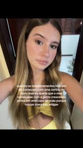 Como reagir a stories no Instagram: Dicas e exemplos