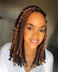 Furlani braids don't necessarily need to have a lot of lengths. These 16 Short Fulani Braids With Beads Are Giving Us Life In 2019 Supermelanin Natural Hair And Skin Care