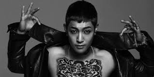Malah, dinda hauw yang sempat khawatir soal karier suaminya. Kim Hyun Joong Pamer Abs Di Teaser Age Of Feeling Kapanlagi Com