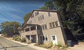 This Old Funeral Home In Northern California Is Now A Haunted House And One Visit Will Give You Nightmares Haunted Places In California Northern California Haunted House