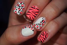 Black And White Cheetah Print Nails Animal Print Nail Art Design Idea With Zebra And Cheetah Pattern Combination In White And Pink And Black Co Cheetah Print Nails Animal Print Nails Animal Nails