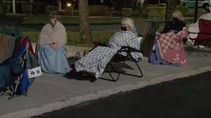 Get the latest information & answers to frequently asked questions about a coronavirus vaccine. Florida Seniors Spend Hours In Line Overnight Waiting For Coronavirus Vaccines Cnn