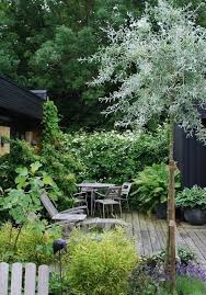 Holzdeck Sitzplatz Im Garten Blog Deck Forested Garden Design Plans Cottage Garden Garden Design Front Yard Garden