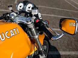 ducati cafe racer カフェレーサー バイク