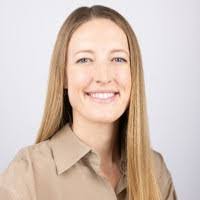 Joanie Thomas's Instagram, Twitter & Facebook