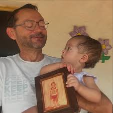 A Editora da Universidade Estadual da Paraíba @eduepb, através do selo  latus, acaba de divulgar a capa de meu primeiro livro de  poesia/poemas/cordéis. O trabalho é uma parceira com a minha maior