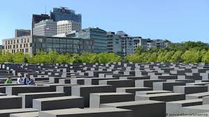 Börnicker chaussee 28 16321 bernau bei berlin. Berlin Holocaust Memorial Architect Peter Eisenman Turns 85 Arts Dw 11 08 2017