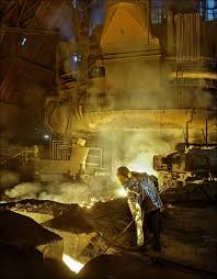 40 ezer ember sorsa a tét. Dunaferr Taking A Sample Viktor Macha Industrial Photography