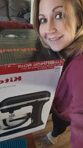 Who is Betsy Clark and what's so special about her eyes?