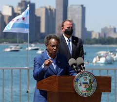 Mayor Lightfoot, police brass address criticism over response to looting  that rocked Chicago but concern remains: 'We're setting ourselves up for a  three-peat Chicago doesn't want'