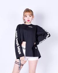 Arang Pinkfantasy Kpop Wiki Fandom Kpop Outfits Kpop Girls Outfits