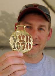 Brimfield Antiques Shows dealers see tastes changing