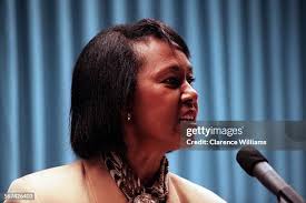 58 fotos e imágenes de alta resolución de Yvonne Brathwaite Burke