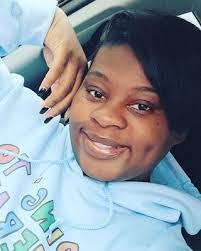 Jocelyn Cross's Instagram, Twitter & Facebook