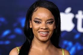 Ariel Thompson's Instagram, Twitter & Facebook