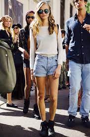 Cara delevingne and her girlfriend st. The Best Street Style Spotted At The New York Fashion Week Spring Summer 2021 Shows Cara Delevingne Style Fashion Style