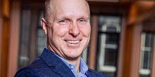 Chris Luton's Instagram, Twitter & Facebook