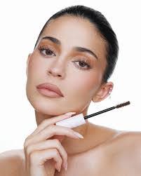 Mayra Nicholson's Instagram, Twitter & Facebook