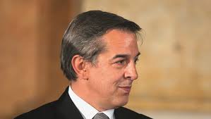 O advogado pianista que quis ser bispo: quem é Luís Paes Antunes, o novo  presidente do CES, e que desafios tem pela frente?