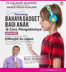 Contoh Poster Seminar Parenting 2020 Motivator Pendidikan No 1