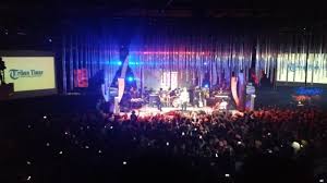Dijuluki sebagai kota anging mamiri memiliki beragam destinasi wisata andalan lagi hits dikunjungi selain pantai losari. Malam Minggu D Liquid Studio33 Claro Makassar Opening Party Tribun Timur