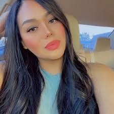 Anna Cas (@annacas8)