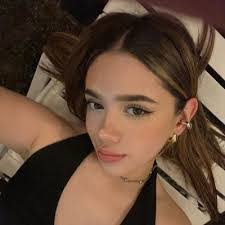 Diana Lomeli's Instagram, Twitter & Facebook