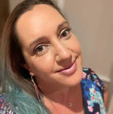 Kelly Young influences the global community with such a big purpose. She is  one of our own. Many of you know her from our community. Give it a listen  folks! https://youtu.be/pMWbumsZj-o