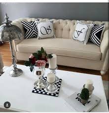 Bu Ev Siyah Beyaz Kontrasti Ile Sofistike Gorunum Kazanmis Ev Gezmesi Dekor Mobilya Evler