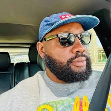 Bobby Jr. (@monsieur_henley_jr) • Threads, Say more