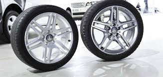 Overall, powder coating seems to be the best choice for alloy wheel refurbishment unless you are on an extra tight budget, need a quick fix or require a rare colour. Diamond Cut Or Powder Coat