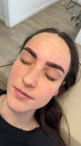 Brow Lamination 💛