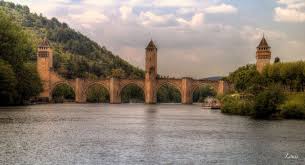 Photos De La Ville De Cahors Dans Le Lot Region Midi Pyrenees Tourisme Midi Pyrenees Touriste