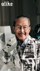 Stephanie Oller's Instagram, Twitter & Facebook