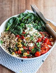 Avec les années peu y échappe, des bourrelets s'installent au niveau du ventre. 5 Aliments Interdits Quels Sont Les 5 Aliments Interdits Lorsqu On Fait Attention A Sa Ligne Elle A Table