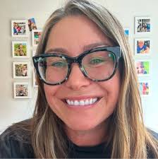 I love it when people that you worked with and care about do great things.  Kelly is one of my PEOPLE. She contributed to my success at my last company  and I