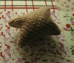 There are so many cute knitting patterns for plush animals, but almost none of them are beginner friendly. Knit Kitty Keychain How To Make A Charm Keyring Knitting On Cut Out Keep