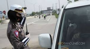 Wiku pun meminta masyarakat memahami dengan baik kebijakan pelarangan mudik yang telah disosialisasikan sebelumnya. Bj Qzu1qyutccm