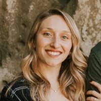 Sasha Savage's Instagram, Twitter & Facebook